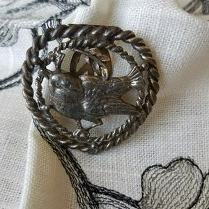 Antique silver tone bird Dress Or Fur/shawl Clip
